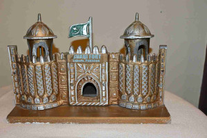 Shahi Fort siver  aluminium  wooden base