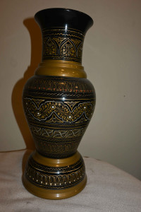 Wooden lequre  Art Vase  size 4x11''