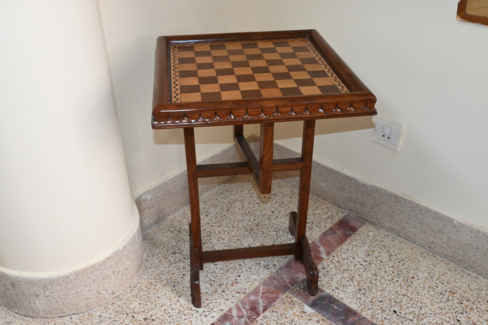 Wooden chess table folding  size 17x17"  solid wood