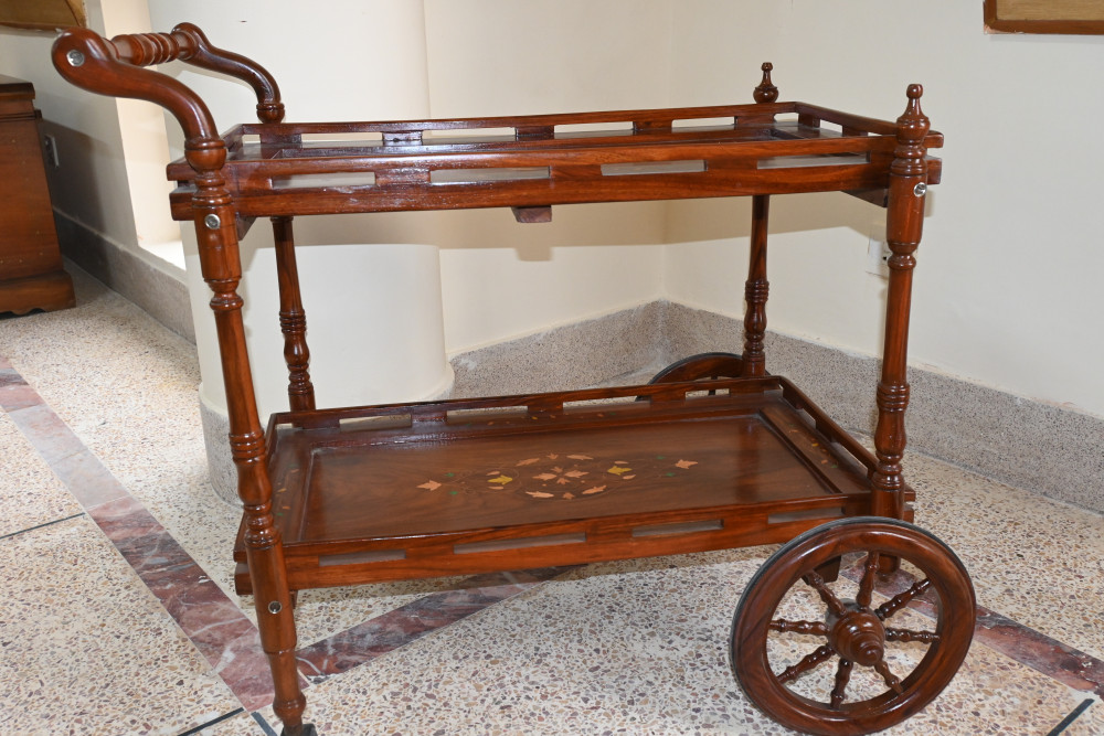 Tea trolly shesham wood brass inlay