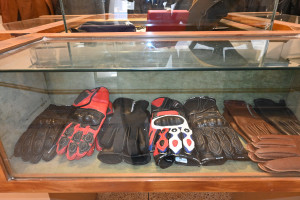 Leather gloves  diff designed